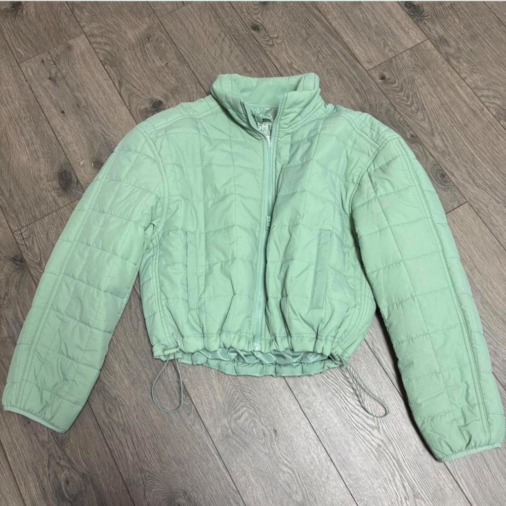Light green lightweight packable puffer coat jack… - image 1